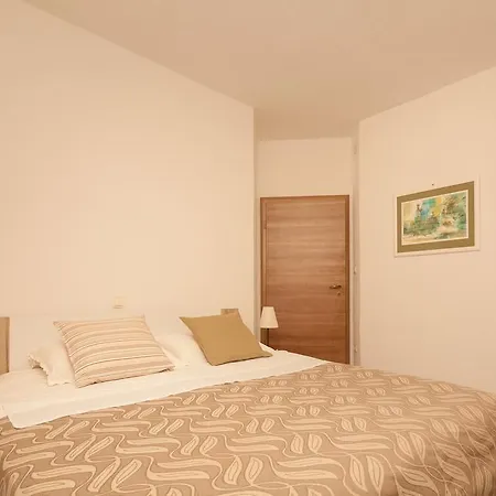 Apartment Pilatus Osljak Preko Exterior photo