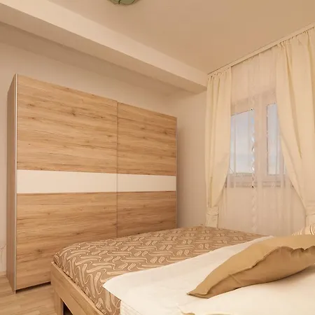 Apartment Pilatus Osljak Preko Exterior photo