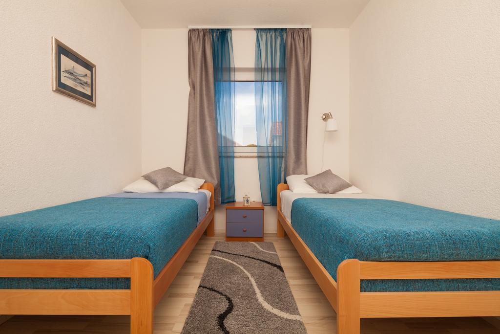 Apartment Pilatus Osljak *